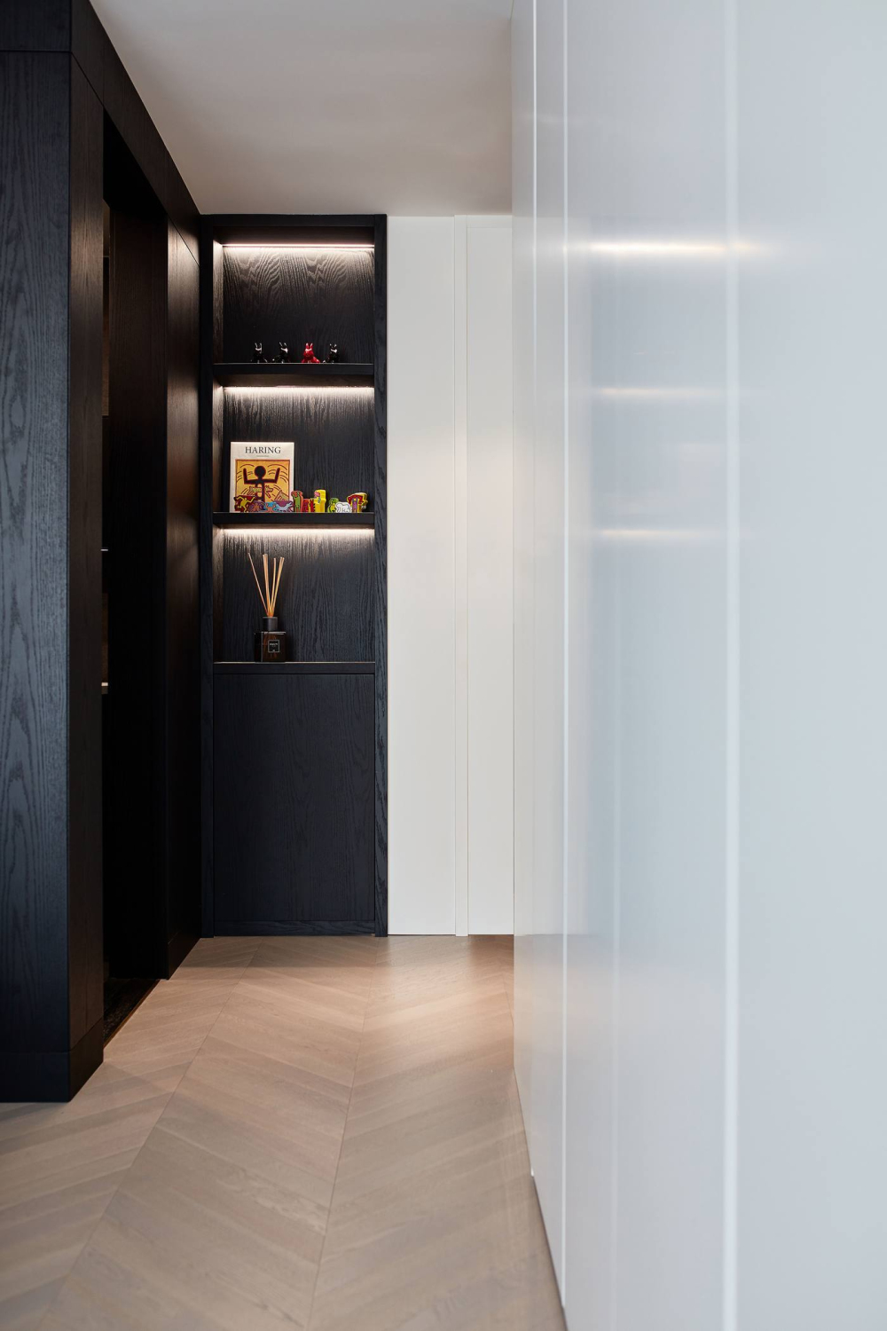 现代简约风格室内家装案例效果图-走廊
